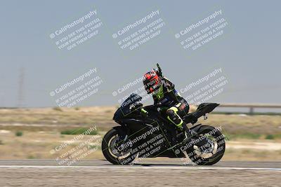 media/Aug-03-2025-TrackDaz (Sun) [[bf4a71acf9]]/C Group/1240pm (Wheelie Bump)/